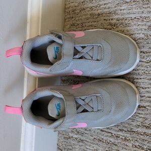 Kid's (Girls') Nike Air Grey/Pink Sneakers